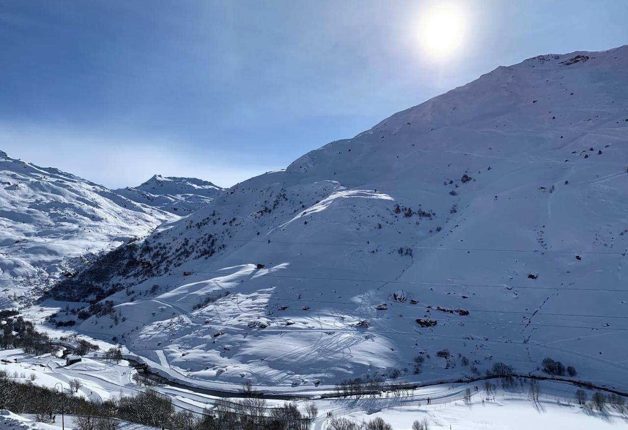 L'Isatis Chalet Hotel Сен-Мартен-дьо-Белвил Екстериор снимка